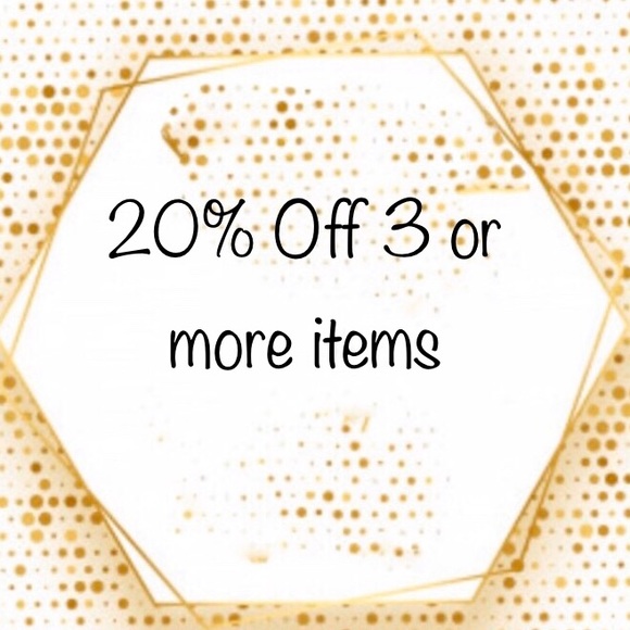 ✨✨NEW✨✨ Tiny Gold Lock Charm Necklace✨ - Picture 5 of 5